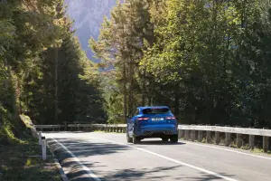 Jaguar F-Pace SVR 2021 - 8