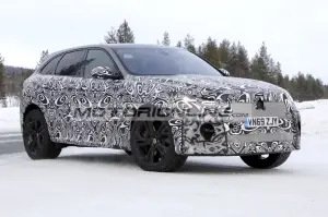 Jaguar F-Pace SVR - Foto spia 7-3-2020