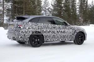 Jaguar F-Pace SVR - Foto spia 7-3-2020