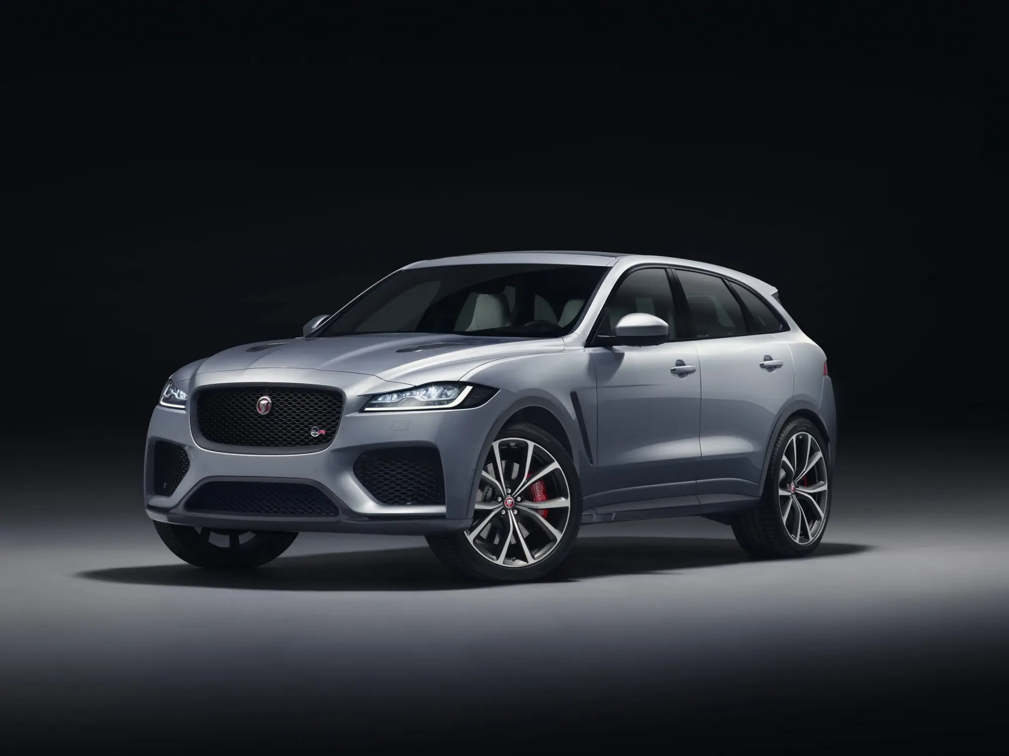 Jaguar F-Pace SVR - 1