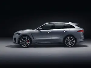 Jaguar F-Pace SVR - 6