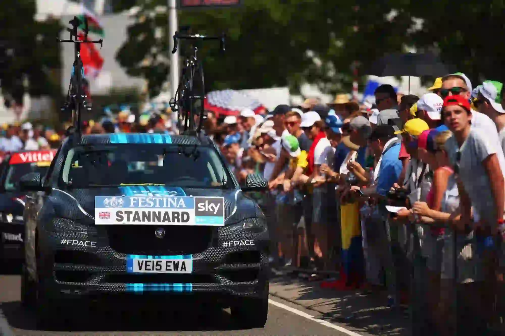 Jaguar F-Pace - Tour de France - 3