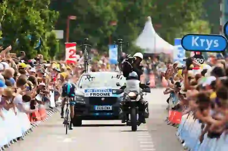 Jaguar F-Pace - Tour de France - 9