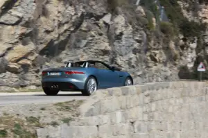 Jaguar F-Type 3.0 V6 S: prova su strada