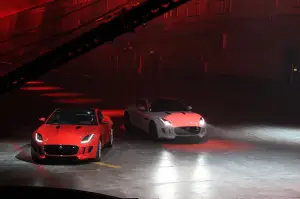 Jaguar F-Type Coupe - Salone di Los Angeles 2013 - 7