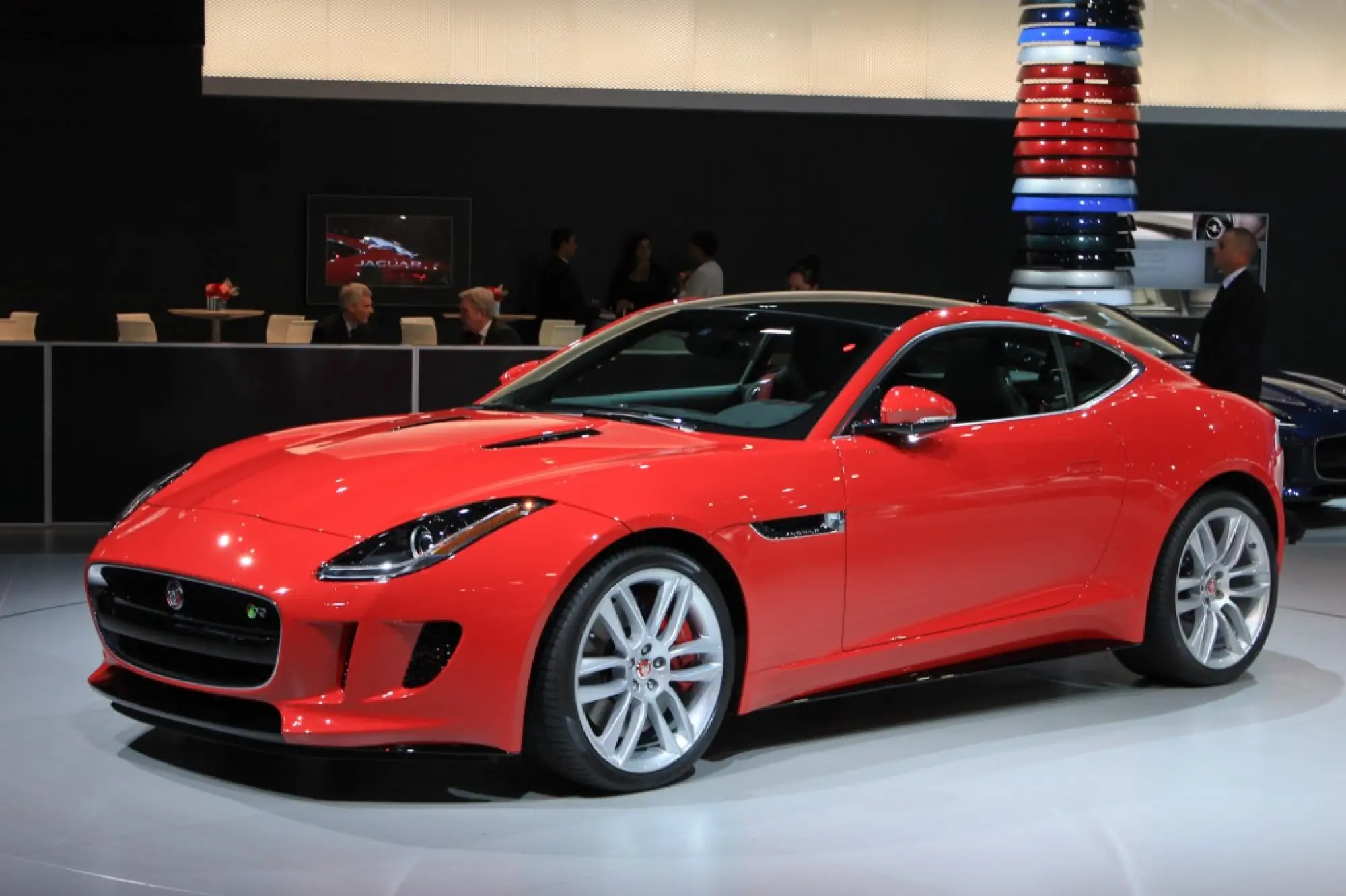 Jaguar F-Type Coupe - Salone di Los Angeles 2013 - 11