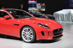Jaguar F-Type Coupe - Salone di Los Angeles 2013 - 18
