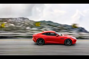 Jaguar F-Type Coupe - 19