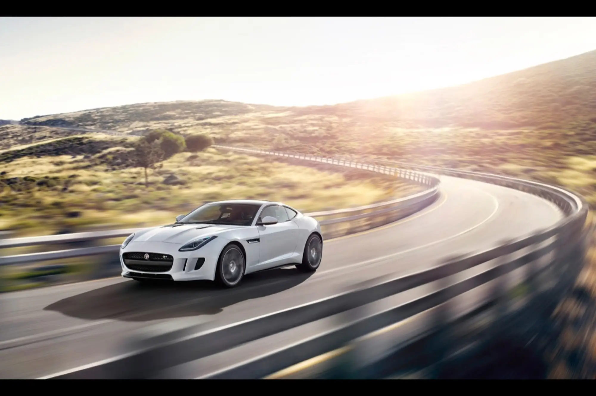 Jaguar F-Type Coupe - 29