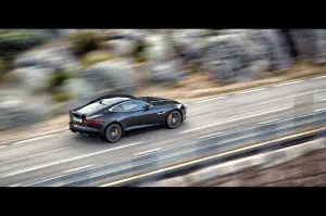 Jaguar F-Type Coupe - 39
