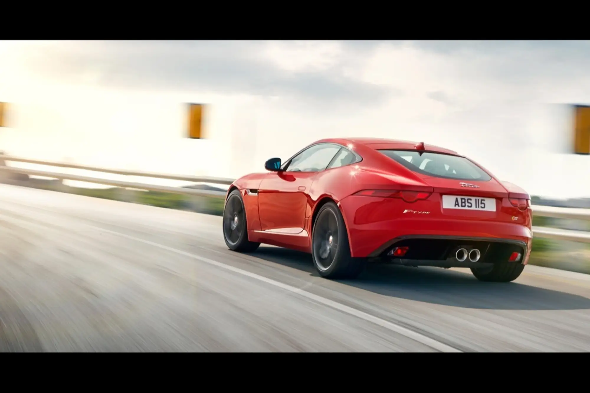 Jaguar F-Type Coupe - 49