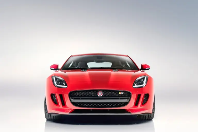 Jaguar F-Type Coupe - 66