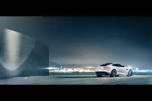 Jaguar F-Type Coupe - 74