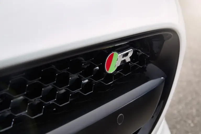 Jaguar F-Type Coupe - 86