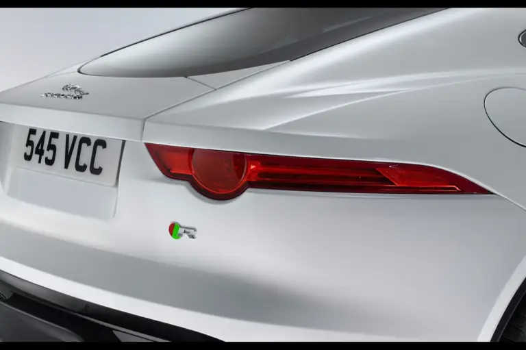 Jaguar F-Type Coupe - 92
