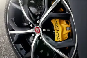 Jaguar F-Type Coupe - 95