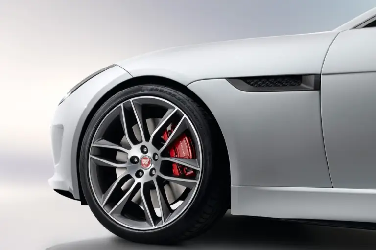 Jaguar F-Type Coupe - 97