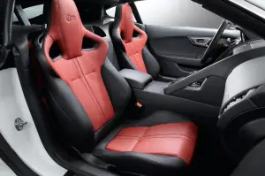 Jaguar F-Type Coupe - 102