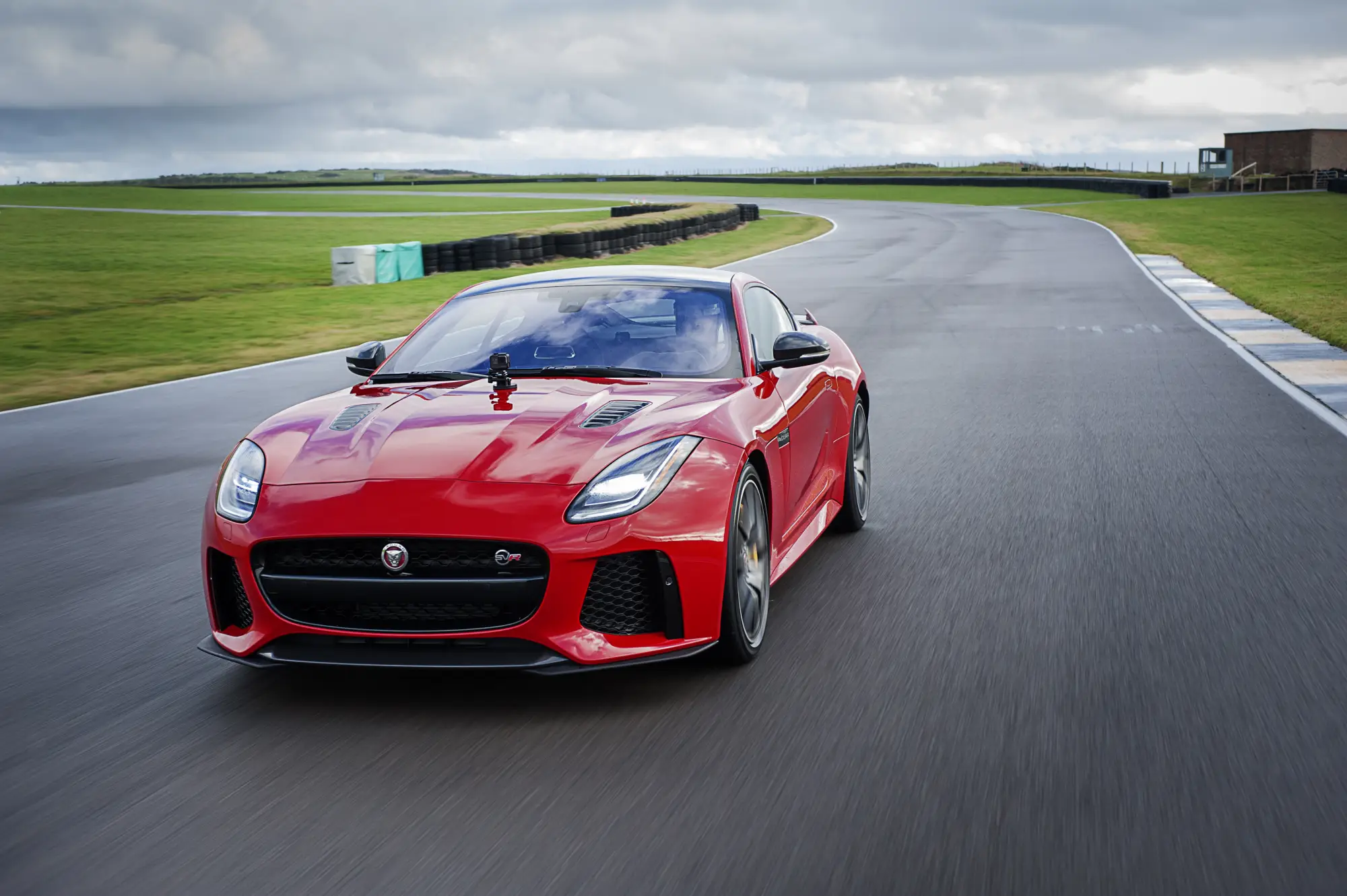 Jaguar F-TYPE MY 2018 - 1