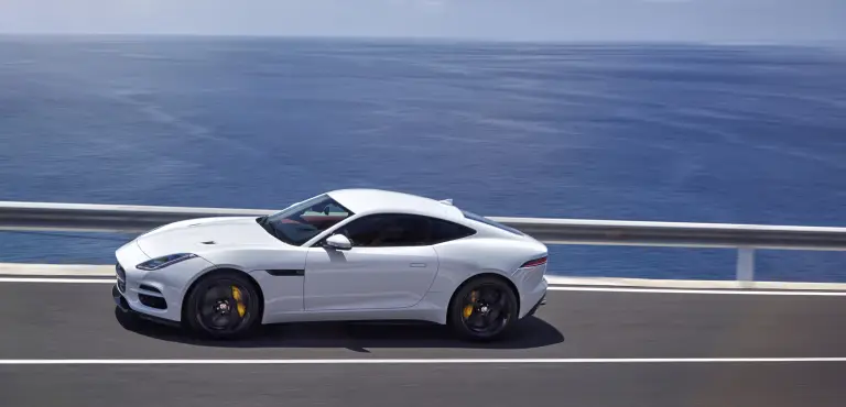 Jaguar F-TYPE MY 2018 - 20