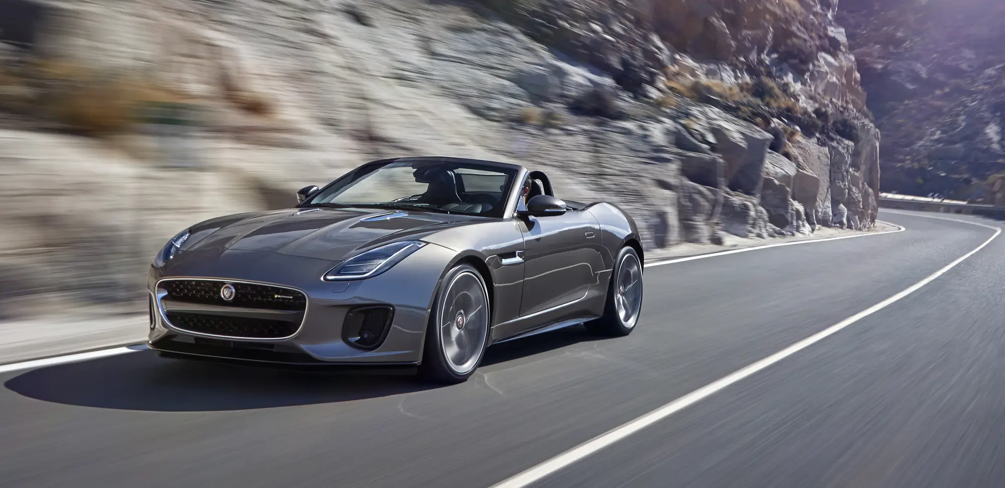 Jaguar F-TYPE MY 2018 - 24