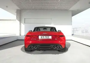 Jaguar F-Type nuove foto