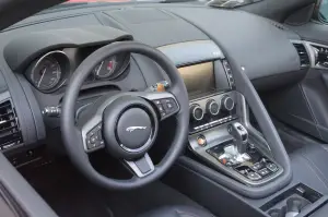 Jaguar F Type - primo contatto - 12