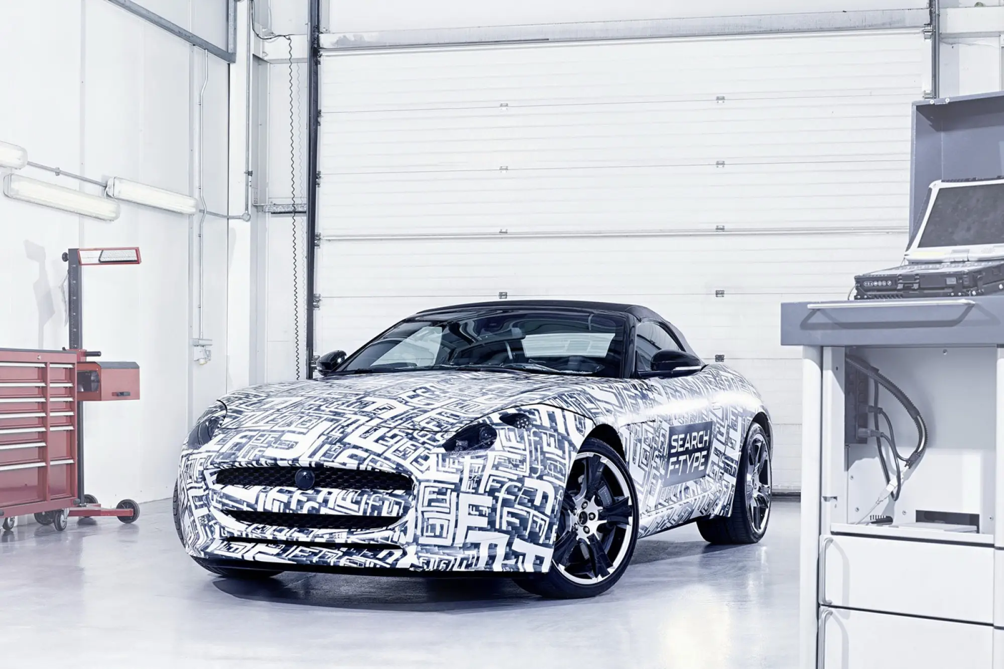 Jaguar F-Type Prototype - 8