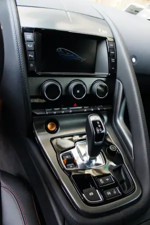 Jaguar F-Type S Coupe - Prova su strada 2014