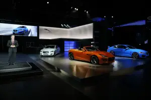 Jaguar F-Type - Salone di Los Angeles 2012