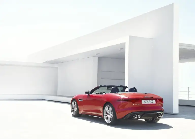 Jaguar F-Type - Salone di Parigi 2012 - 3
