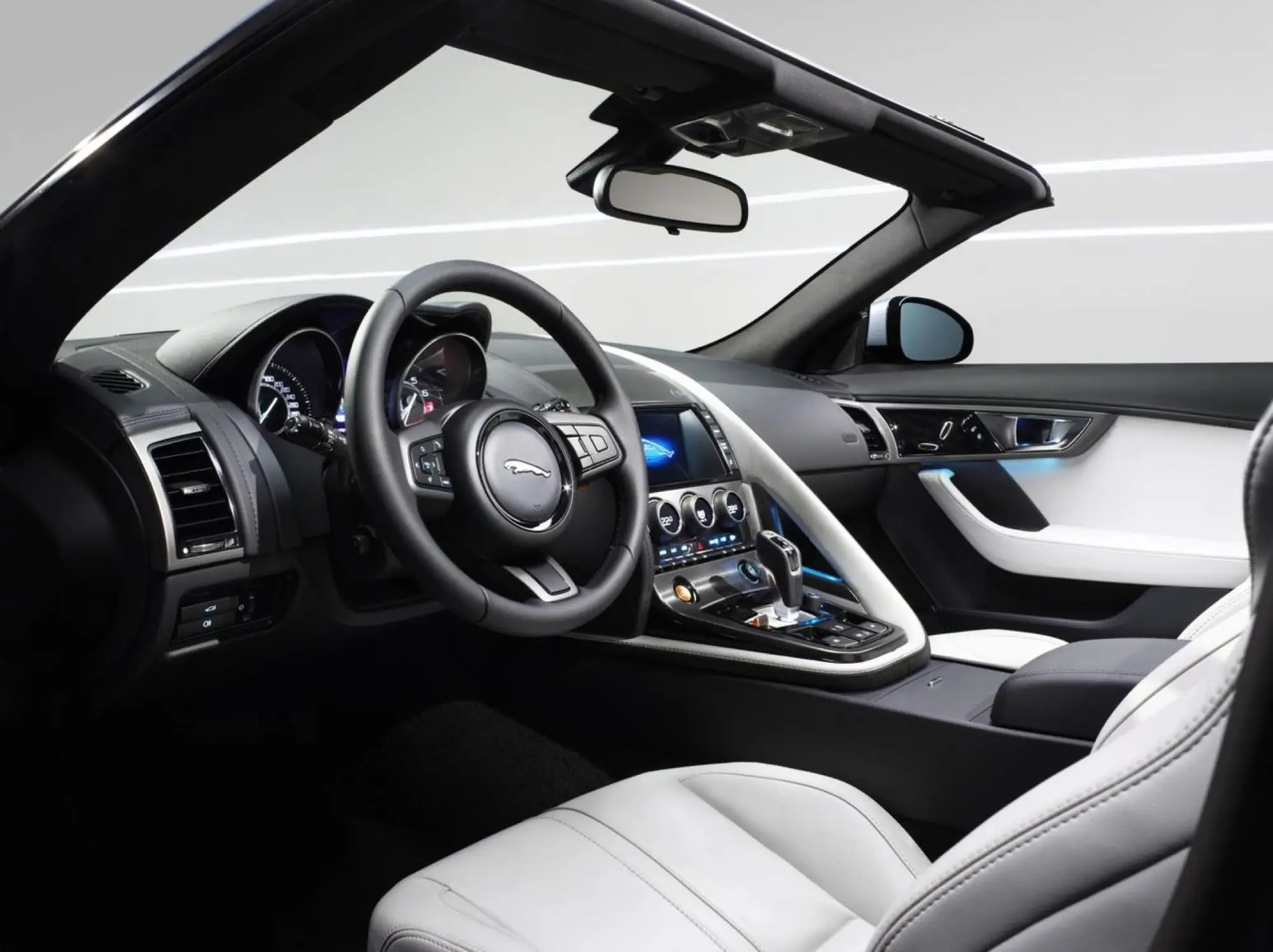 Jaguar F-Type - Salone di Parigi 2012 - 24