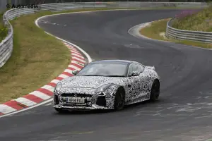 Jaguar F-Type SVR - Foto spia 07-07-2015