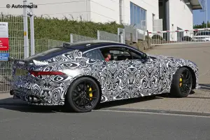 Jaguar F-Type SVR - Foto spia 07-07-2015