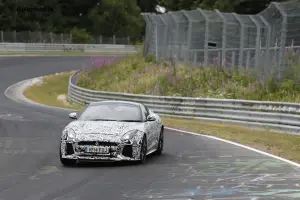 Jaguar F-Type SVR - Foto spia 07-07-2015