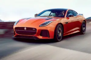 Jaguar F-Type SVR - prime foto