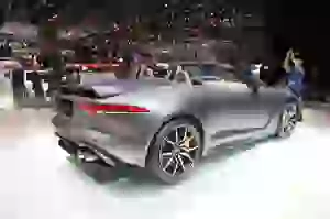 Jaguar F-Type SVR - Salone di Ginevra 2016 - 7