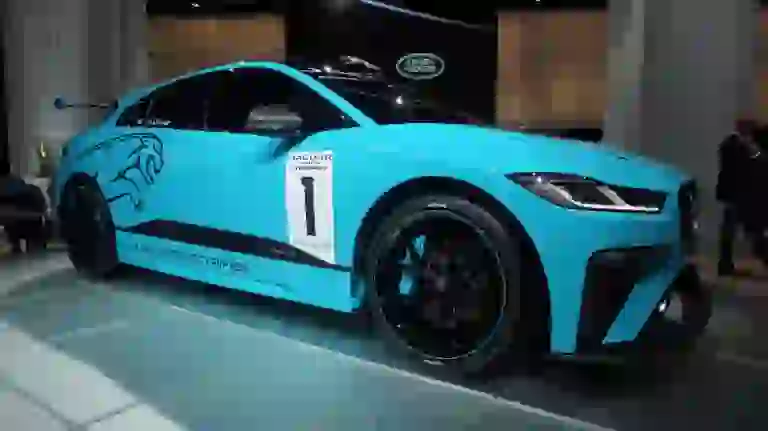 Jaguar I-Pace E Trophy Foto Live - Salone di Francoforte 2017 - 1