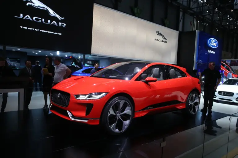 Jaguar I-Pace EV Concept - Salone di Ginevra 2017 - 3