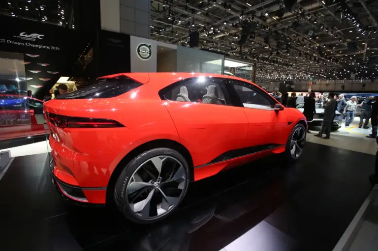 Jaguar I-Pace EV Concept - Salone di Ginevra 2017 - 9