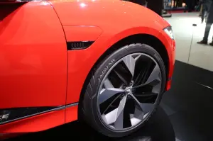 Jaguar I-Pace EV Concept - Salone di Ginevra 2017 - 11