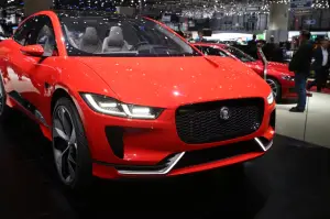 Jaguar I-Pace EV Concept - Salone di Ginevra 2017 - 12