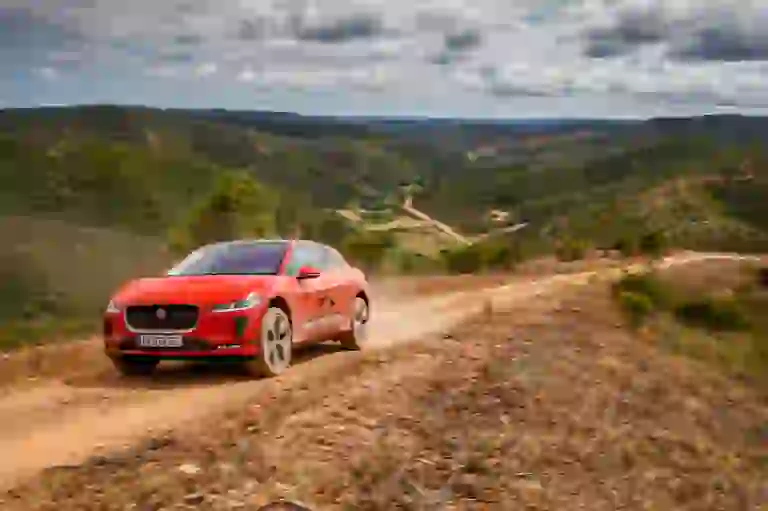 Jaguar I-Pace - test drive in anteprima - 31