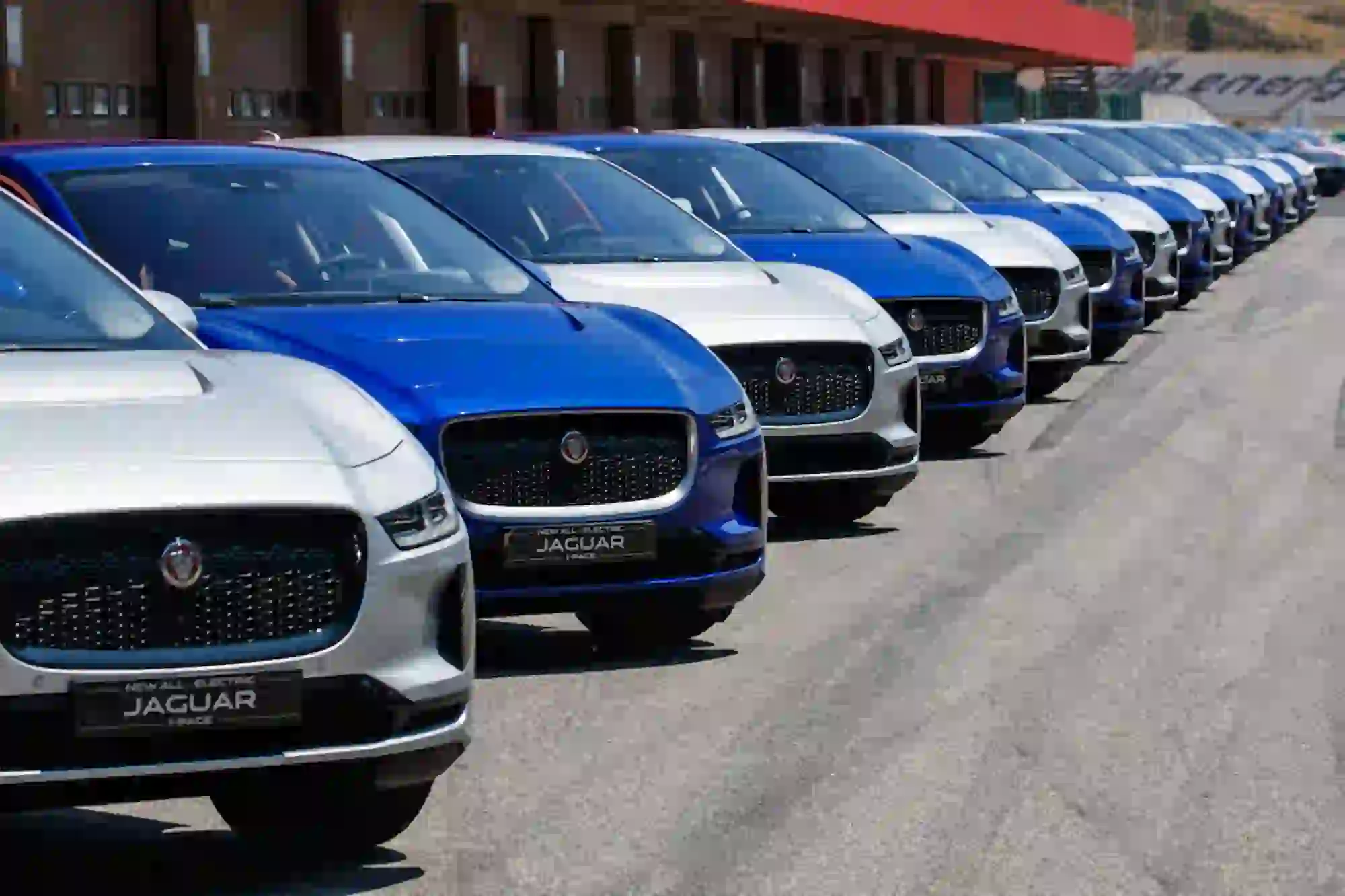 Jaguar I-Pace - test drive in anteprima - 36