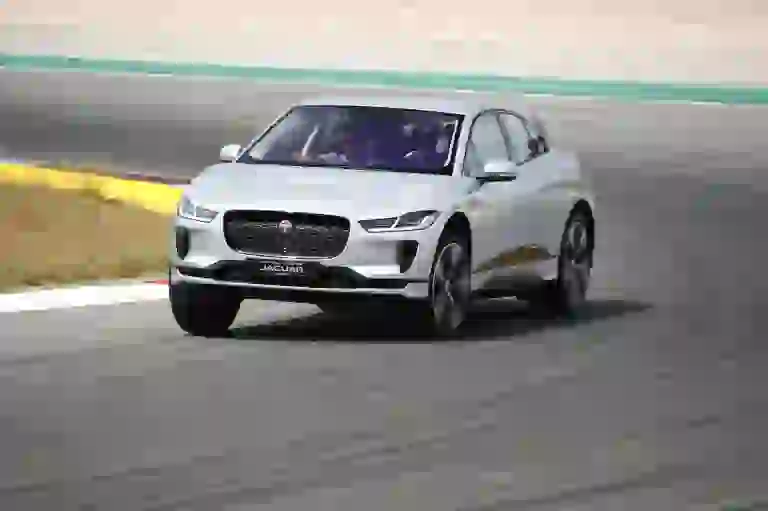 Jaguar I-Pace - test drive in anteprima - 44