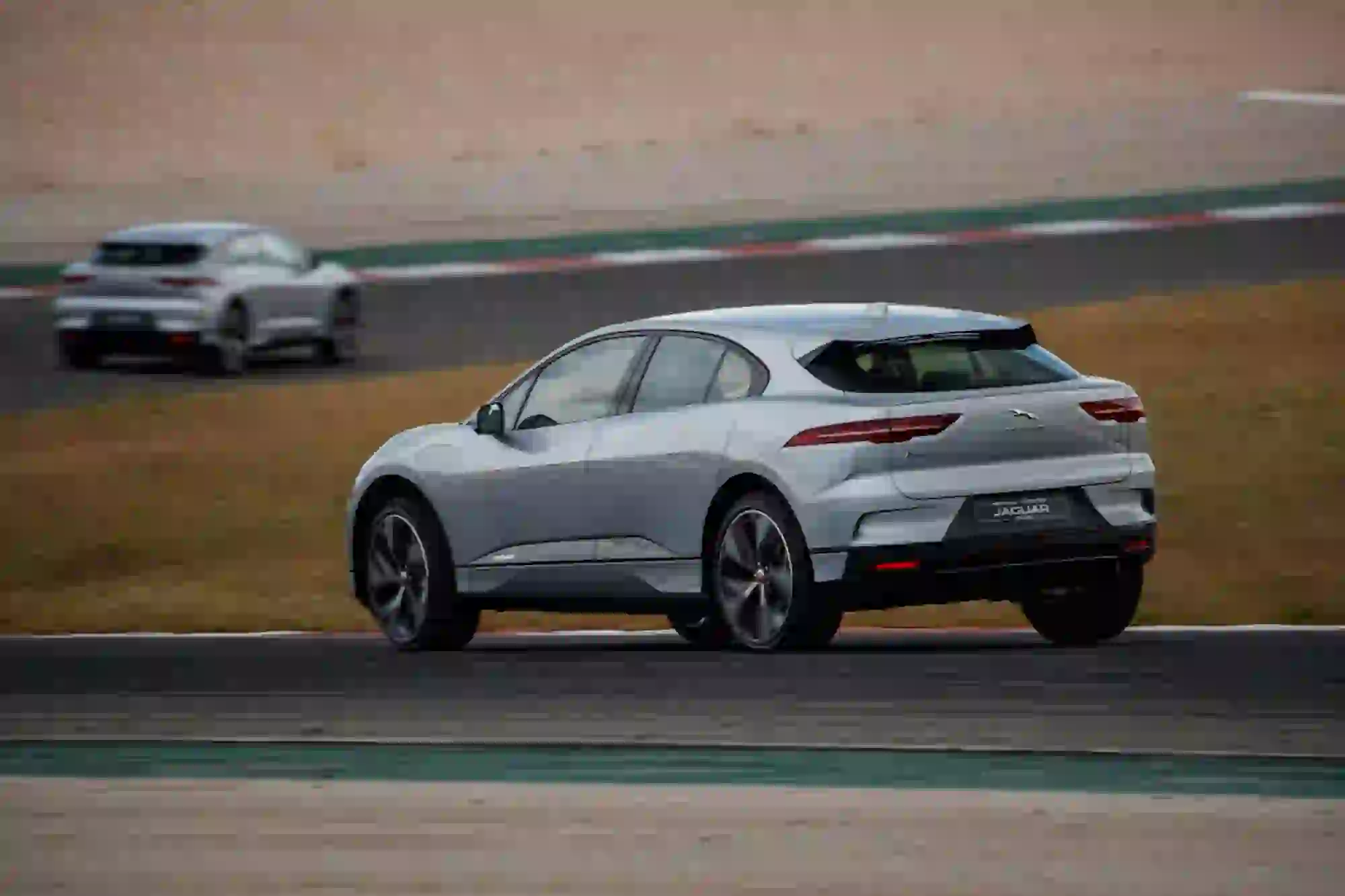 Jaguar I-Pace - test drive in anteprima - 45