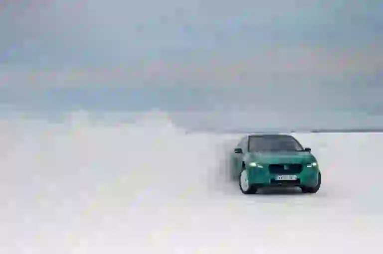 Jaguar I-Pace test invernali - 6