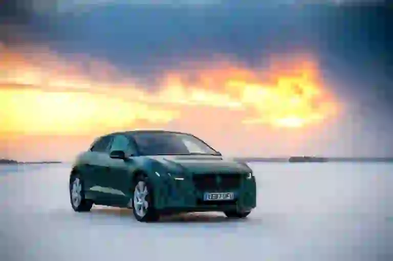 Jaguar I-Pace test invernali - 11