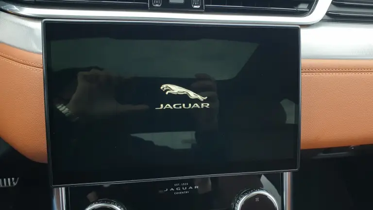 Jaguar Land Rover 2021 Elettrificazione - 32