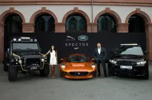 Jaguar Land Rover - le vetture protagoniste nel film SPECTRE a Francoforte - 35